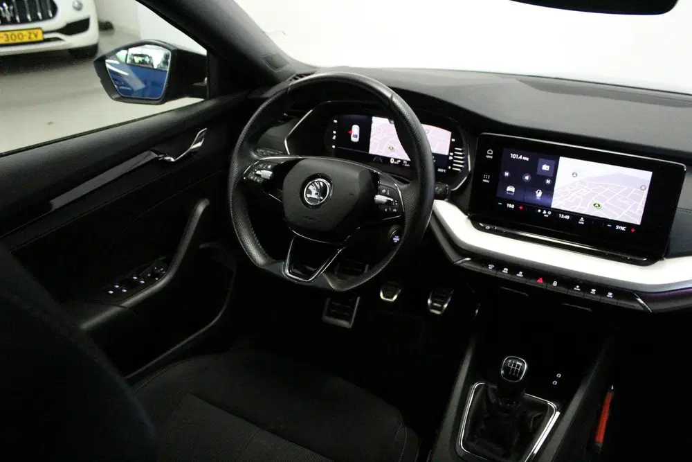 Skoda Octavia 1.0 TSI Sport Business uit 2022, foto 14