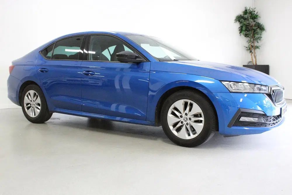 Skoda Octavia 1.0 TSI Sport Business uit 2022, foto 2