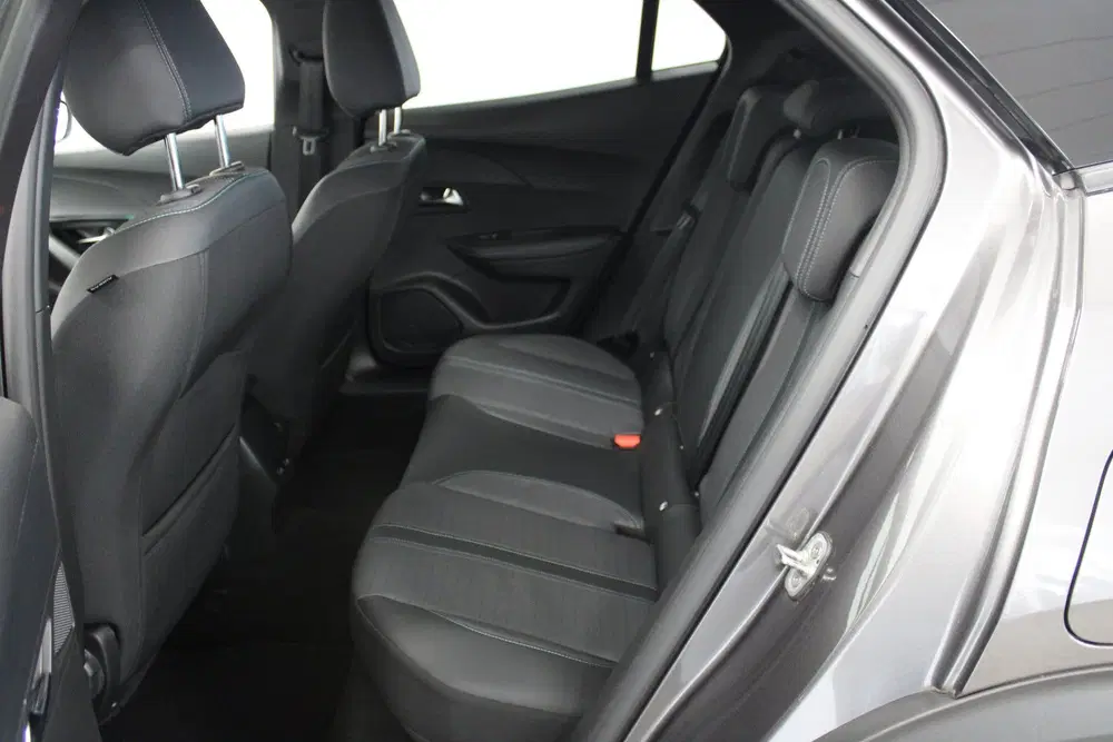 Peugeot 2008 1.2 PureTech Allure Adaptive cruise uit 2022, foto 11