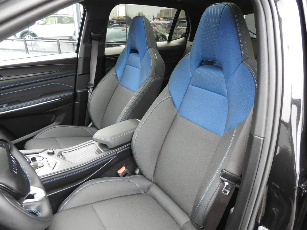 Lynk & Co 01 1.5 PHEV Panoramadak uit 2023, foto 10