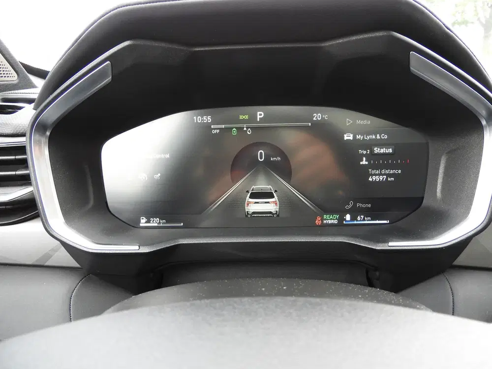 Lynk & Co 01 1.5 PHEV Panoramadak uit 2023, foto 11