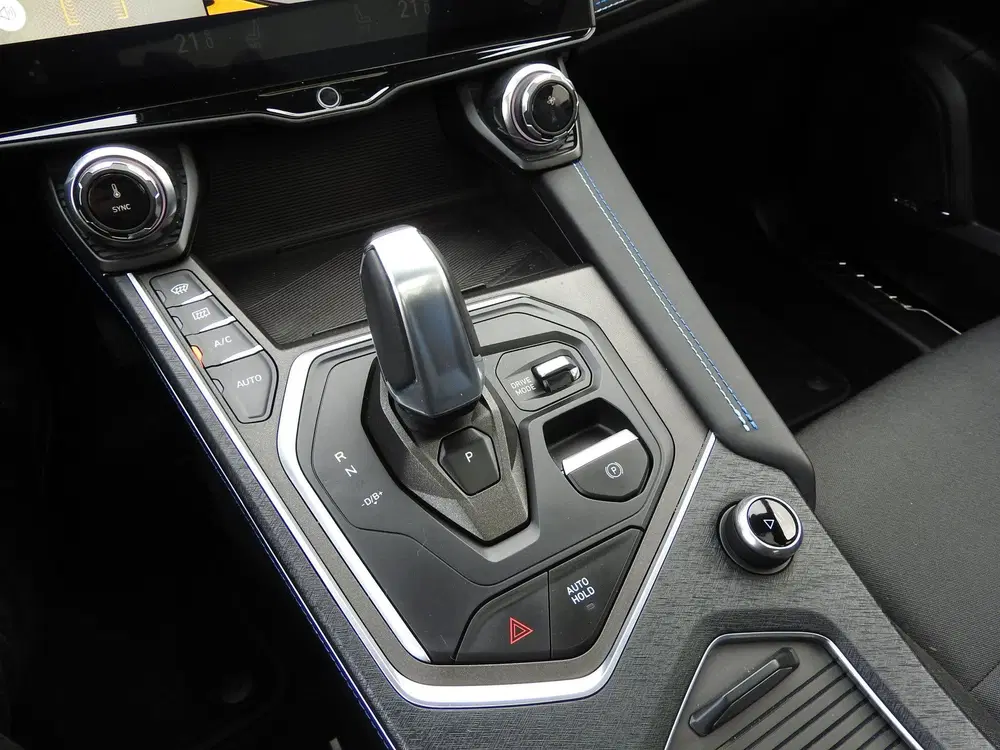 Lynk & Co 01 1.5 PHEV Panoramadak uit 2023, foto 14