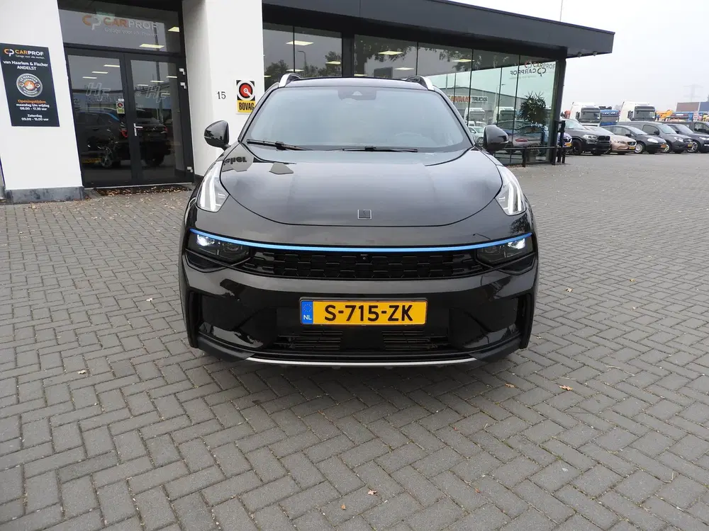 Lynk & Co 01 1.5 PHEV Panoramadak uit 2023, foto 6