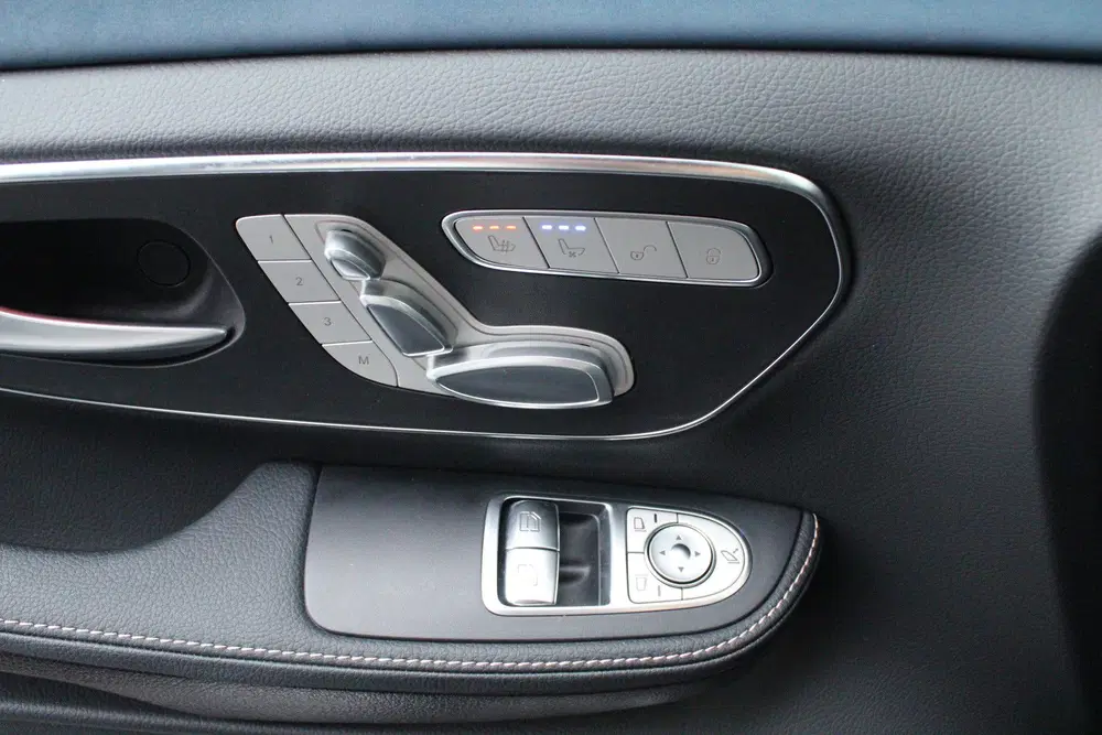 Mercedes-Benz EQV 300 L2 uit 2024, foto 11