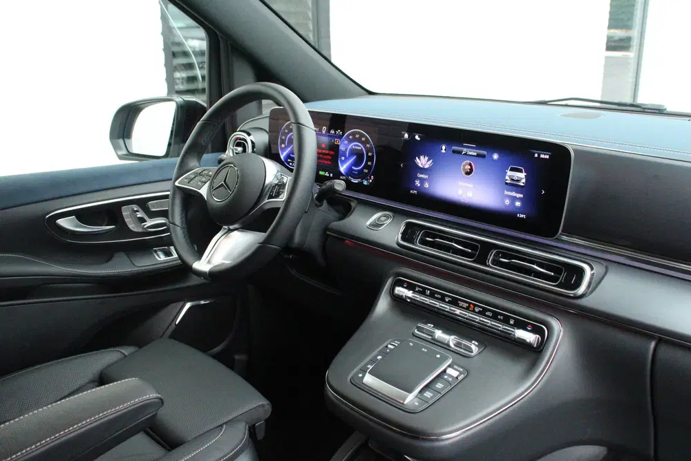 Mercedes-Benz EQV 300 L2 uit 2024, foto 3