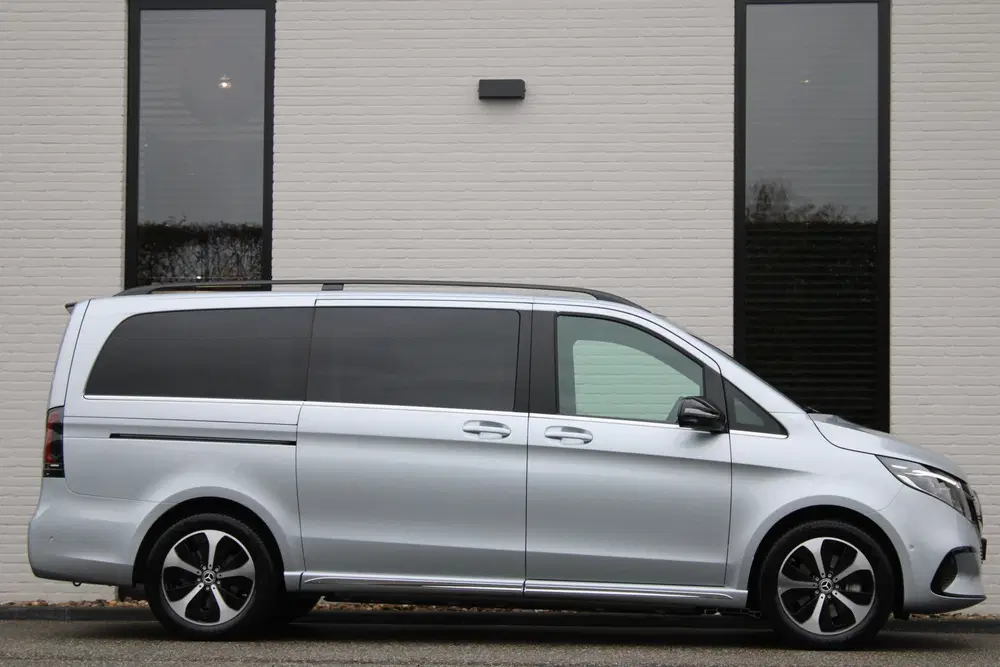 Mercedes-Benz EQV 300 L2 uit 2024, foto 5