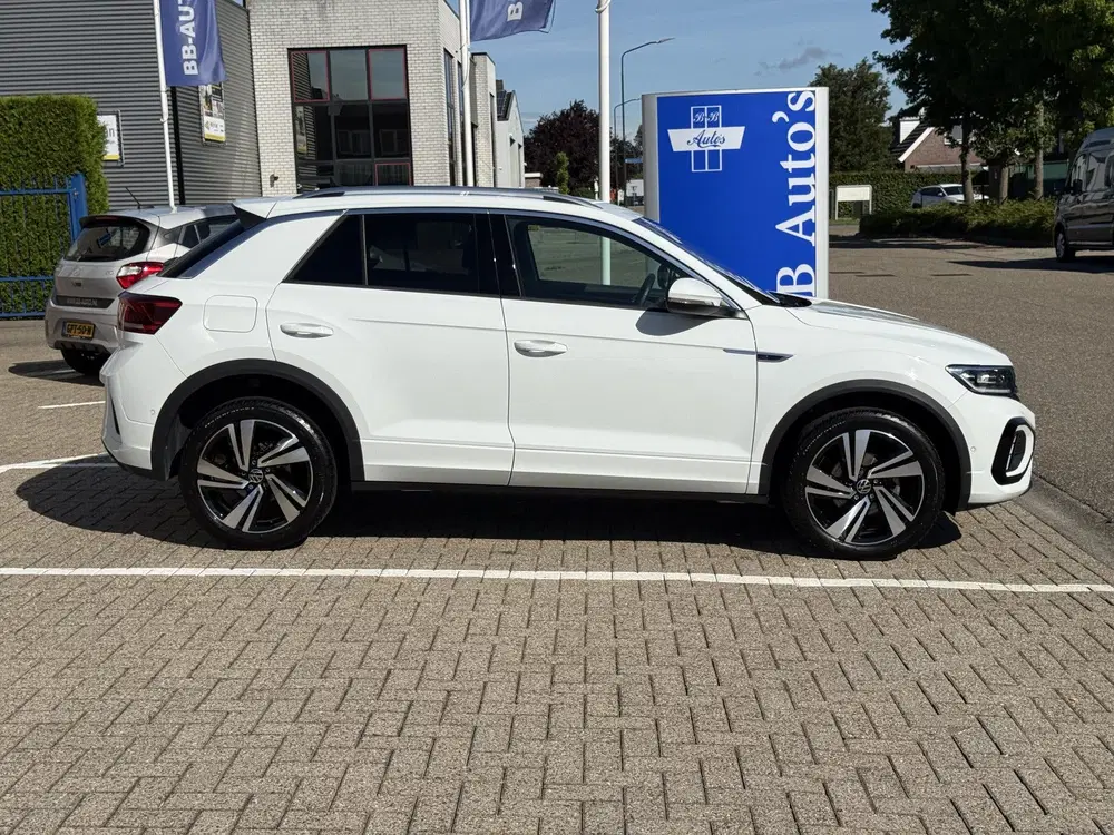 Volkswagen T-Roc 1.5 TSI 150PK Automaat R-Line Edition l AC uit 2025, foto 13