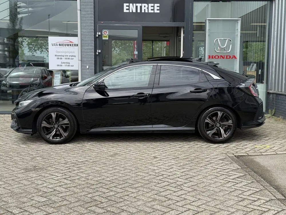 Honda Civic 1.0 i-VTEC 126pk 5D Executive uit 2019, foto 3