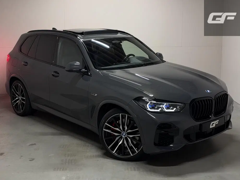 BMW X5 xDrive45e M-Sport Individual Dravitgrau Pa uit 2023, foto 2