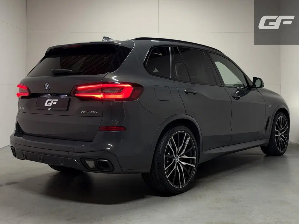 BMW X5 xDrive45e M-Sport Individual Dravitgrau Pa uit 2023, foto 4