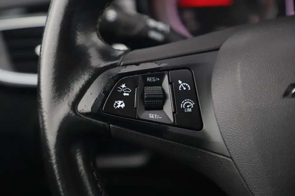 Opel Astra 1.2 Design & Tech LMV Navigatie Ach uit 2021, foto 12