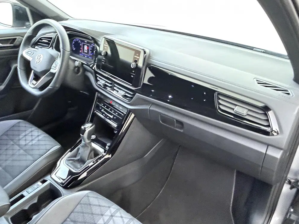 Volkswagen T-Roc 1.5 TSI R-Line Edition Black Style uit 2025, foto 9