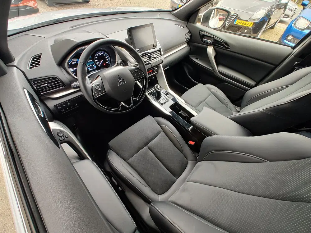 Mitsubishi Eclipse Cross 2.4 PHEV EXECUTIVE SPORT AUT. SoH 1 uit 2025, foto 13