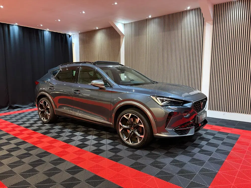 Cupra Formentor 1.4 e-Hybrid VZ Copper Edition Pano Button uit 2023