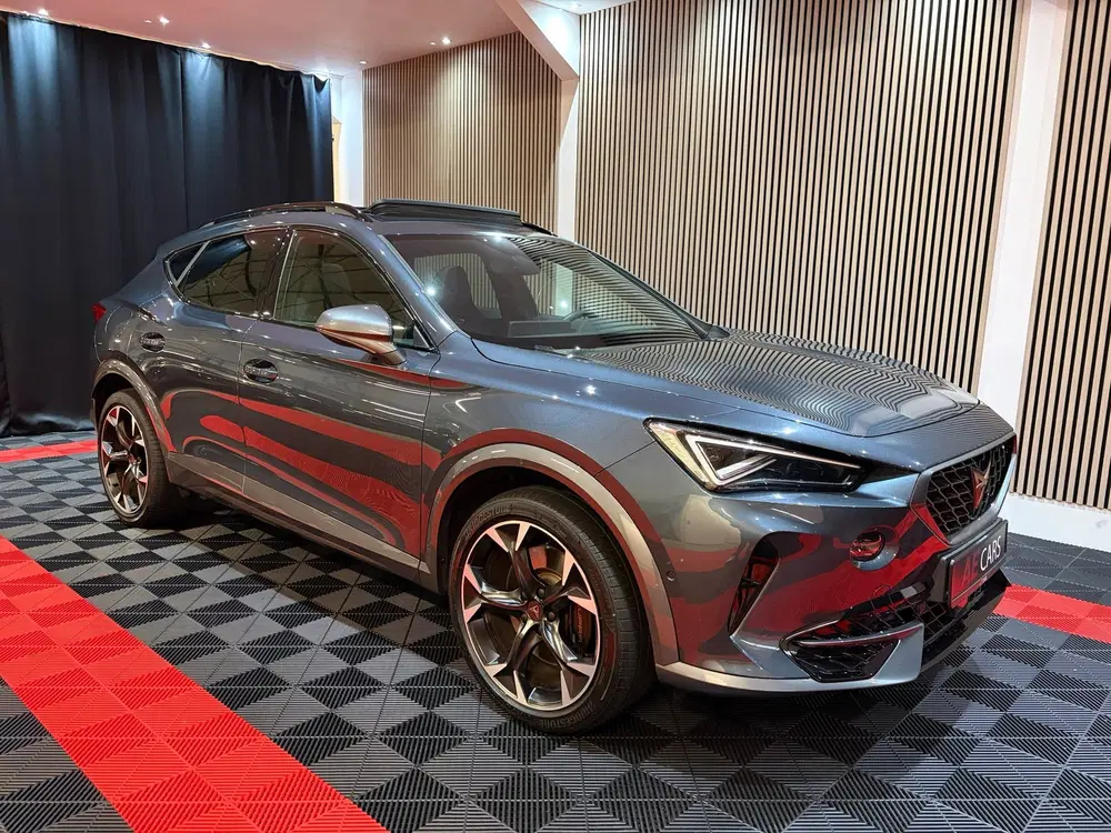 Cupra Formentor 1.4 e-Hybrid VZ Copper Edition Pano Button uit 2023, foto 2