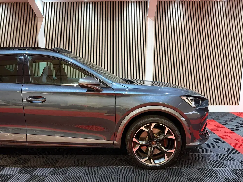 Cupra Formentor 1.4 e-Hybrid VZ Copper Edition Pano Button uit 2023, foto 3