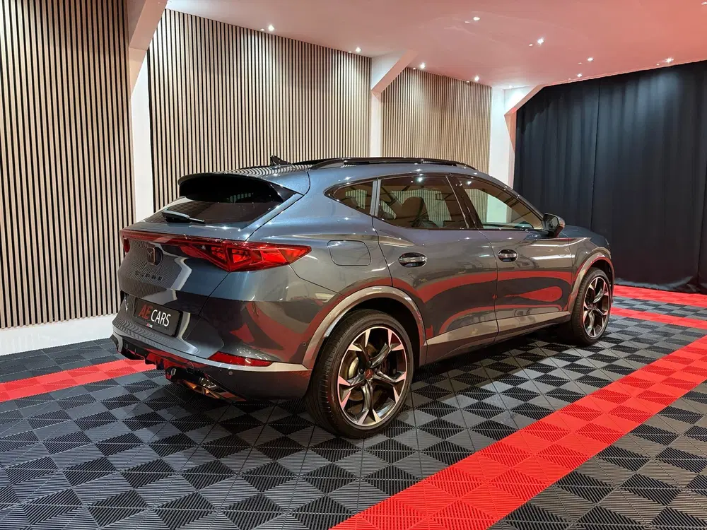 Cupra Formentor 1.4 e-Hybrid VZ Copper Edition Pano Button uit 2023, foto 5