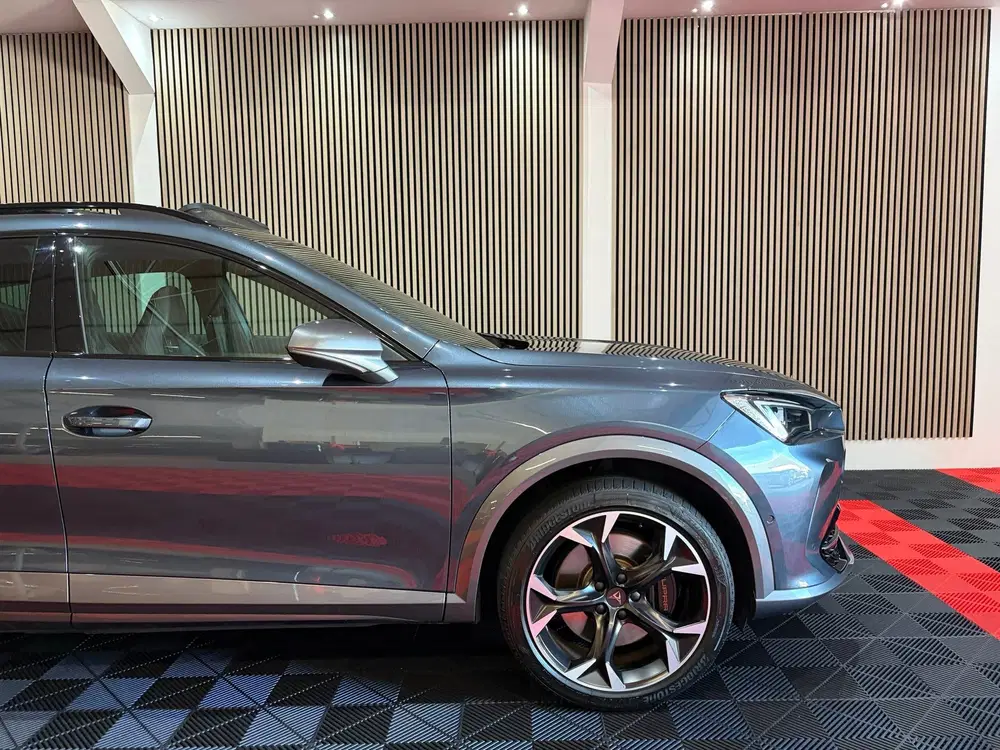 Cupra Formentor 1.4 e-Hybrid VZ Copper Edition Pano Button uit 2023, foto 9