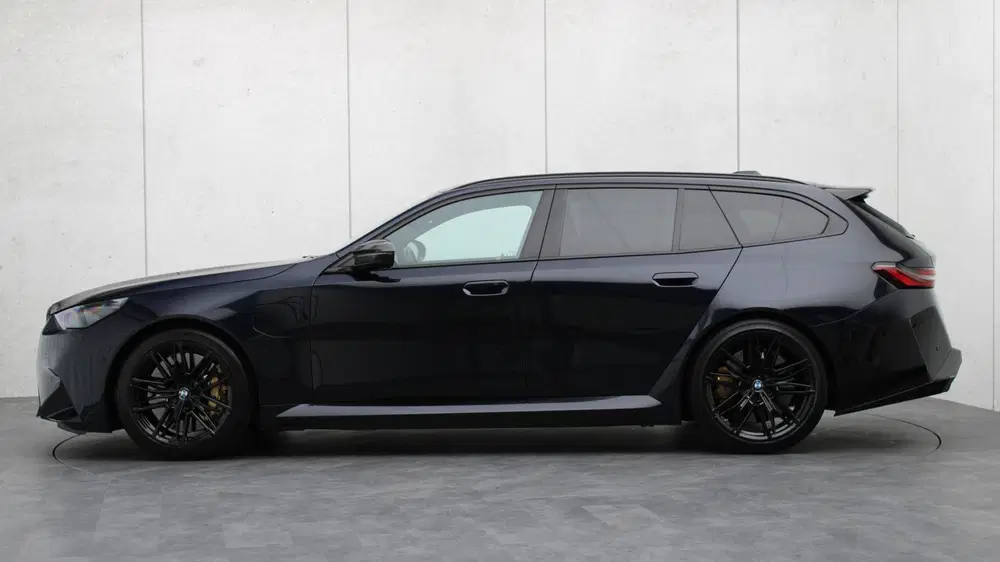 BMW M5 Touring uit 2025, foto 2
