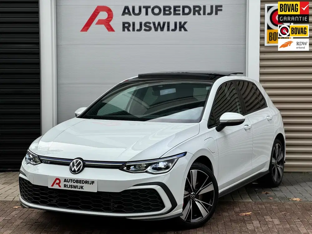 Volkswagen Golf 1.4 eHybrid GTE Pano uit 2020