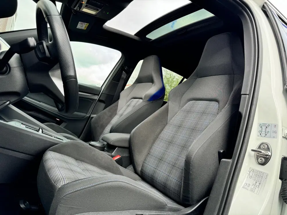 Volkswagen Golf 1.4 eHybrid GTE Pano uit 2020, foto 12