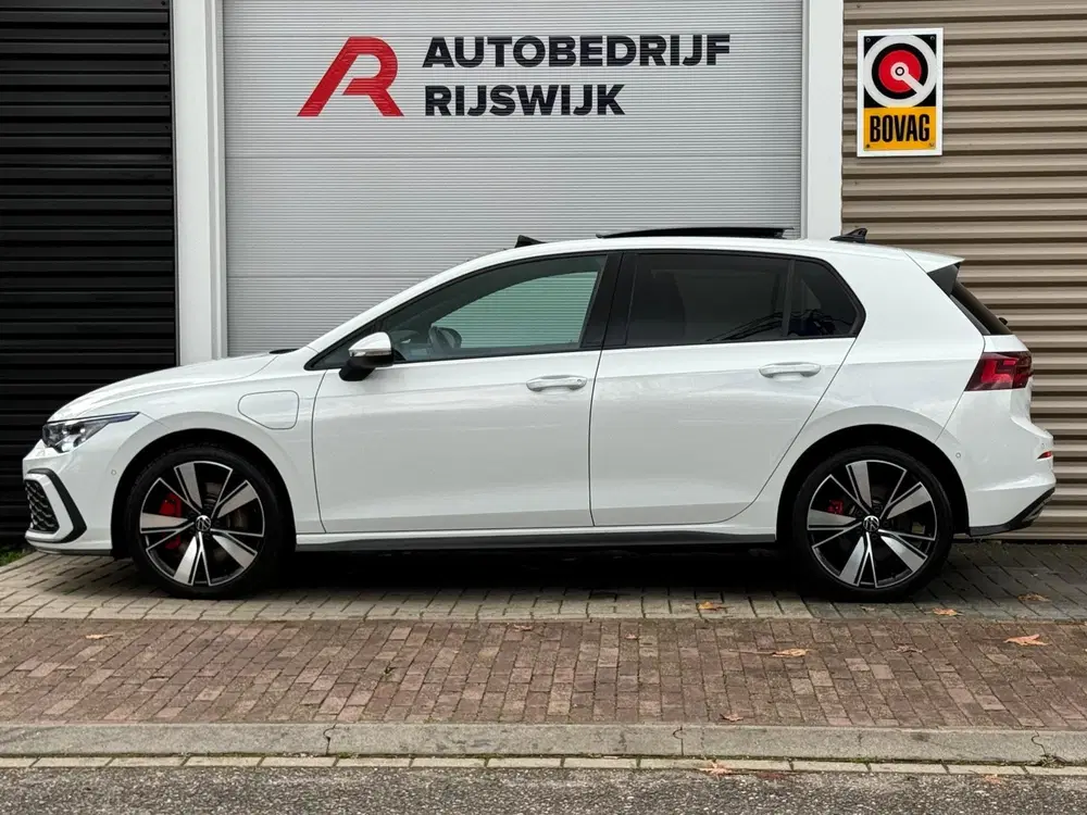 Volkswagen Golf 1.4 eHybrid GTE Pano uit 2020, foto 2