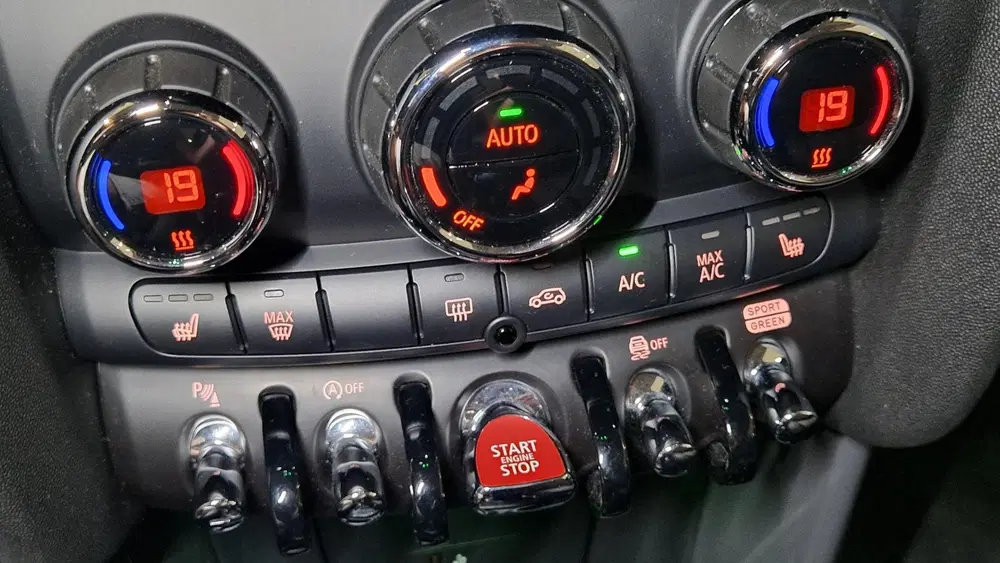 Mini Cooper 1.5 Cooper Chili uit 2020, foto 13