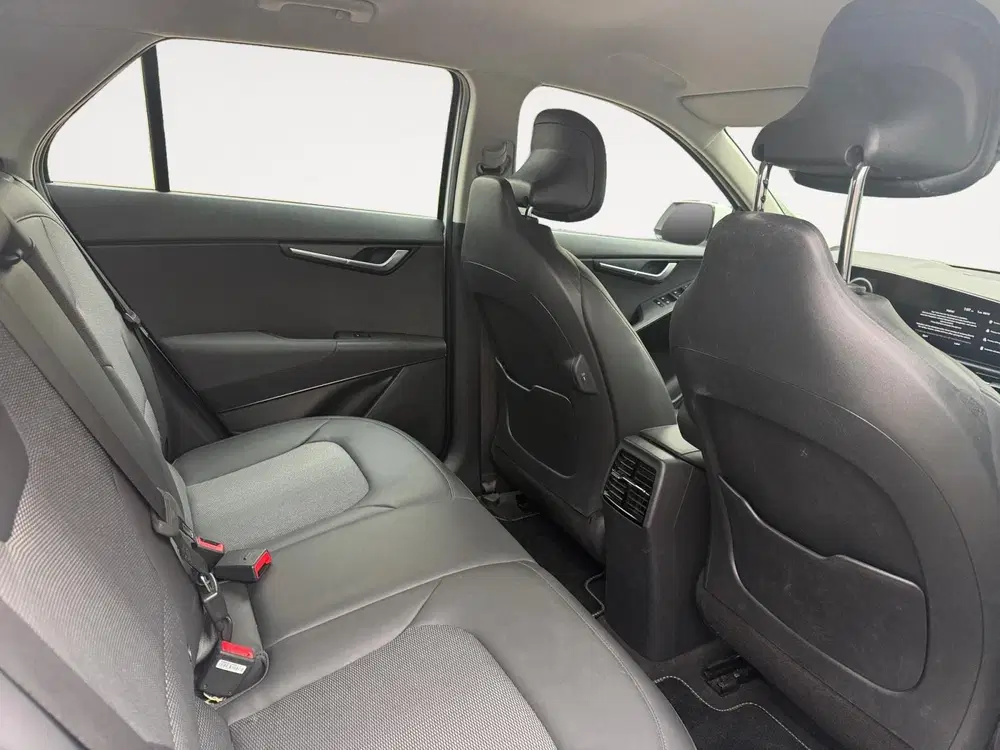 Kia Niro DynamicLine 64.8 kWh Dealer onderhouden uit 2022, foto 11