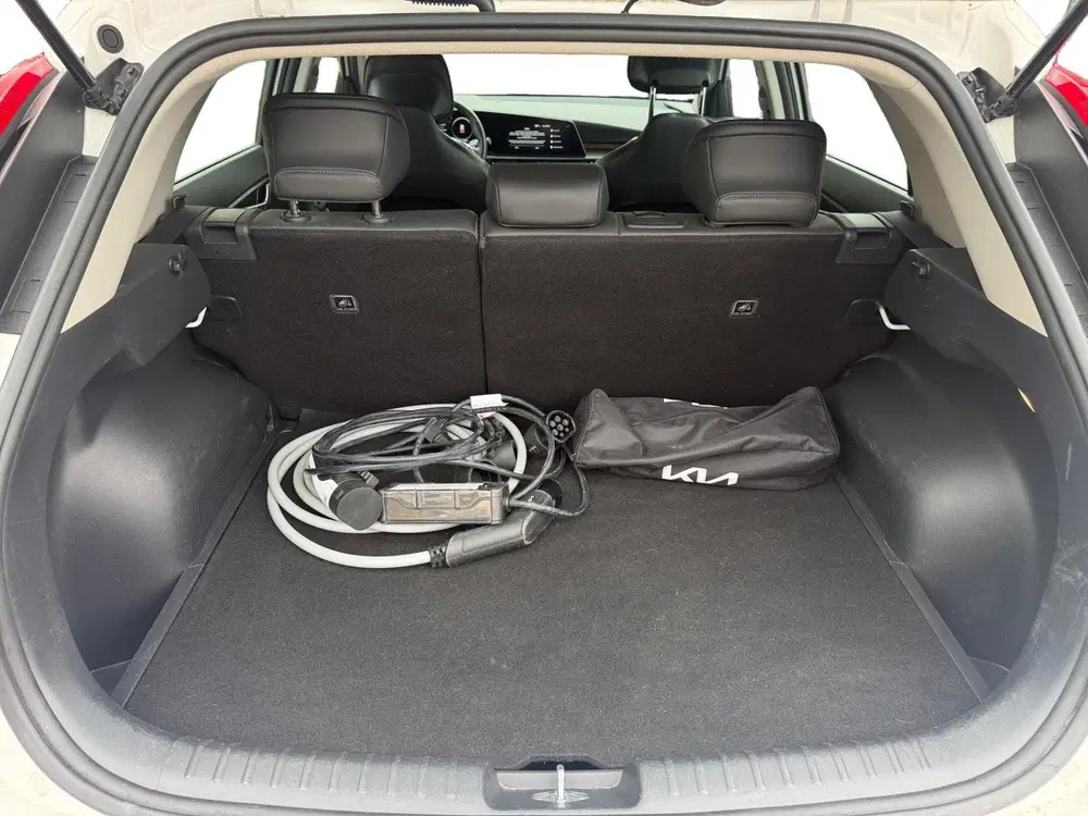 Kia Niro DynamicLine 64.8 kWh Dealer onderhouden uit 2022, foto 12
