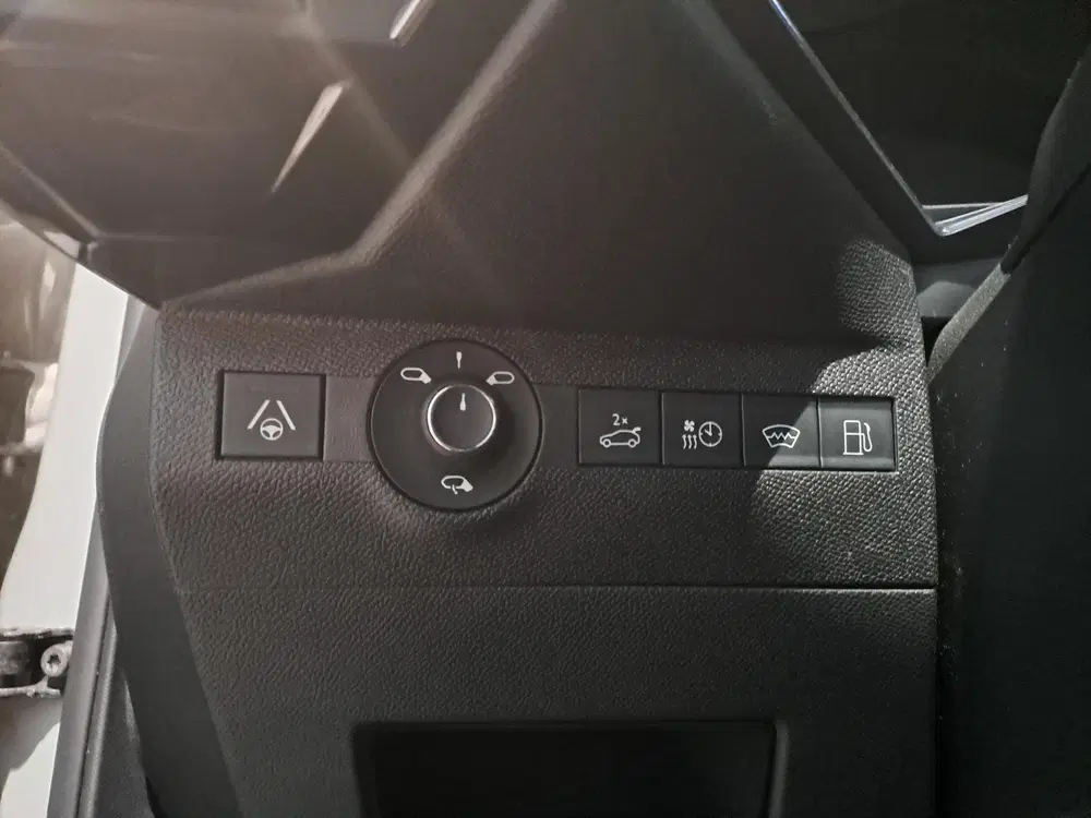 DS Automobiles DS 7 DS 7 1.6 PHEV 300 4x4 Etoile uit 2025, foto 13