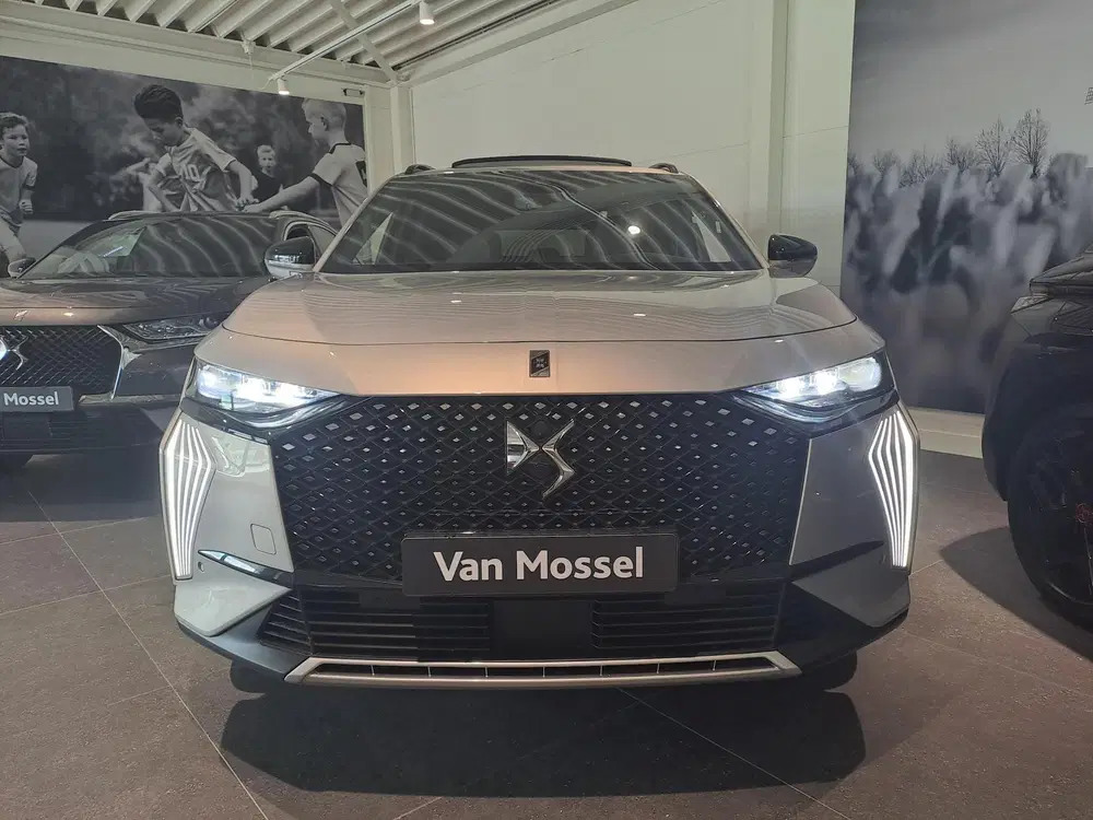 DS Automobiles DS 7 DS 7 1.6 PHEV 300 4x4 Etoile uit 2025, foto 3