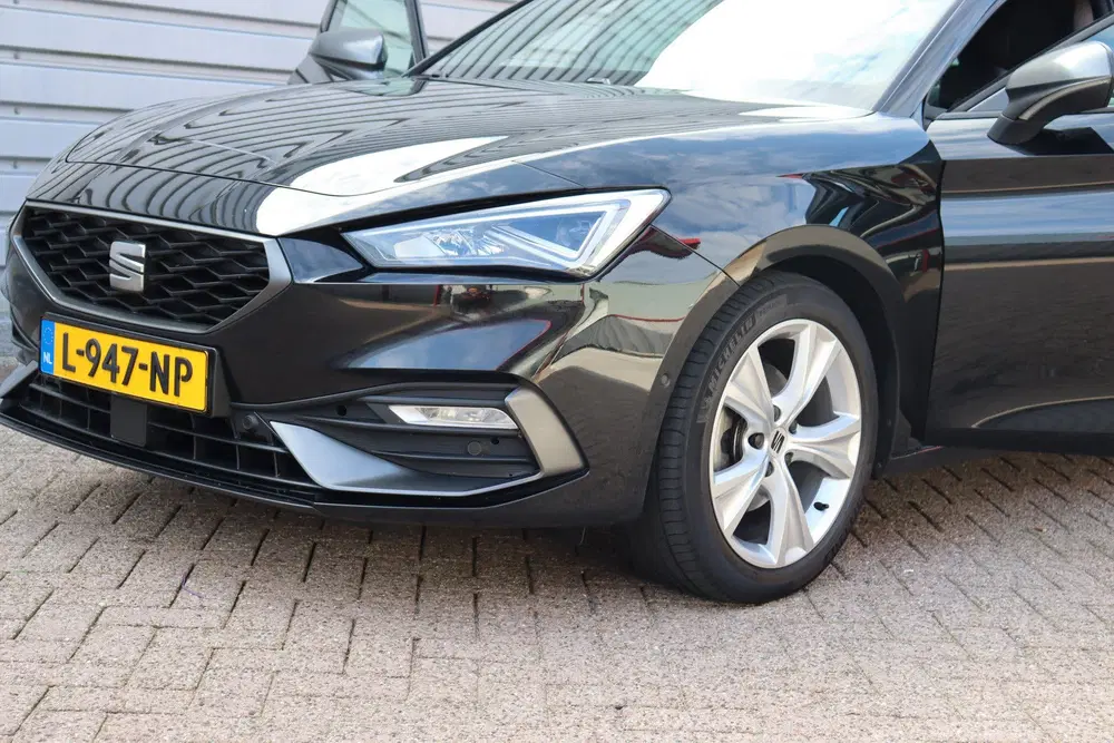 SEAT Leon 1.5 eTSI FR Business Intense O.a: Pdc uit 2021, foto 11