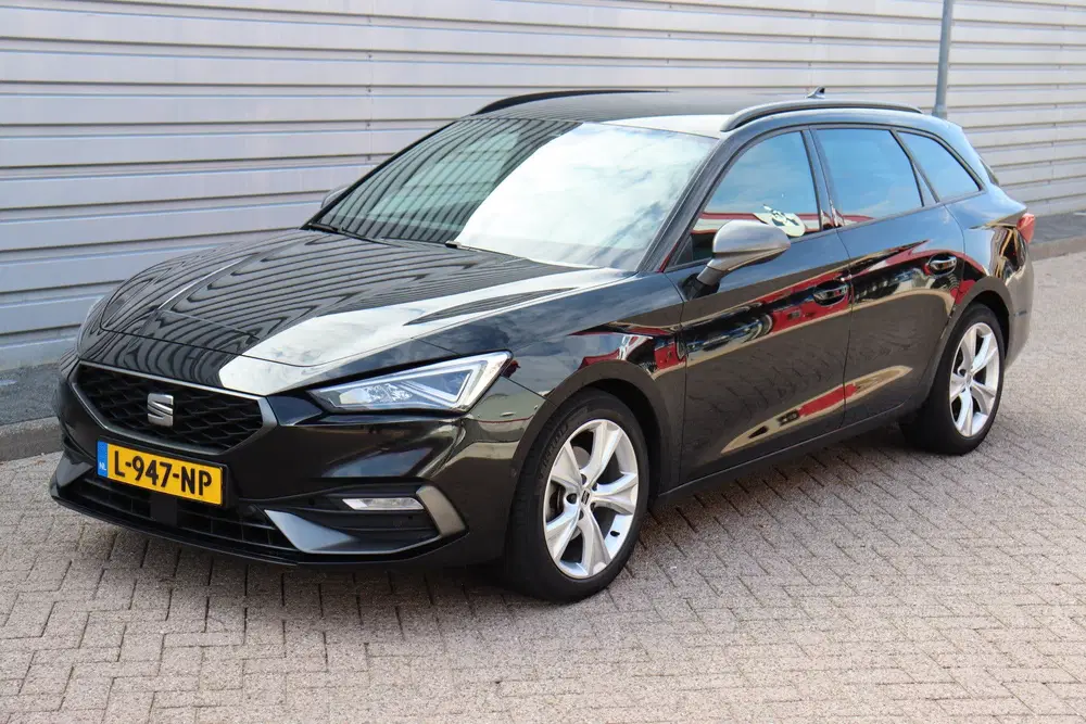 SEAT Leon 1.5 eTSI FR Business Intense O.a: Pdc uit 2021, foto 6