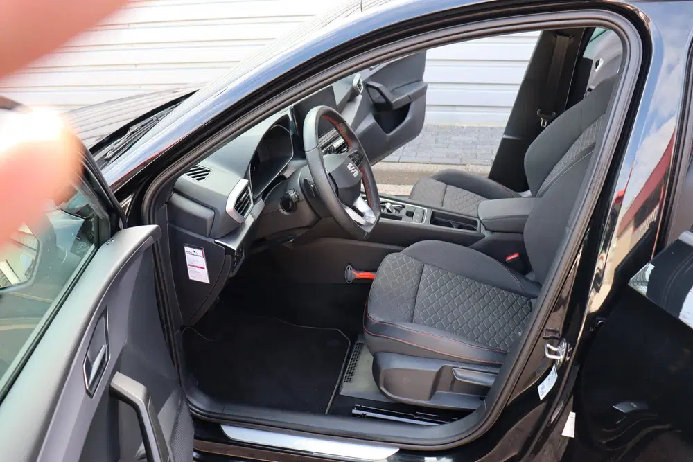 SEAT Leon 1.5 eTSI FR Business Intense O.a: Pdc uit 2021, foto 8