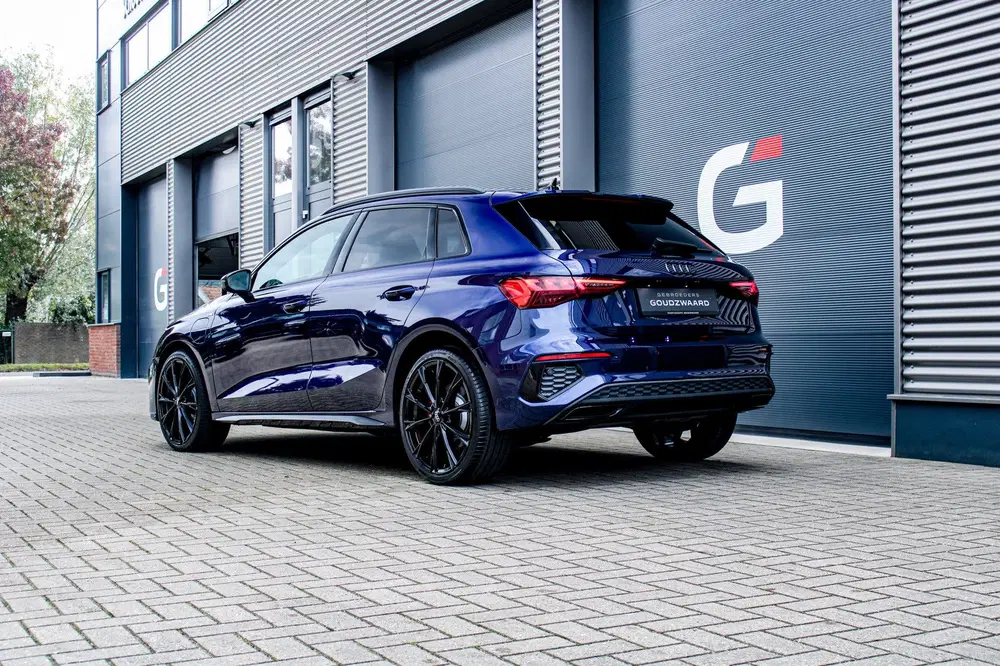 Audi A3 45 TFSI e S edition Competition uit 2022, foto 9