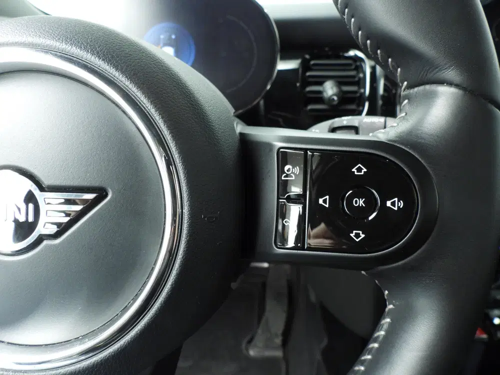 Mini Cooper Cooper Camden Go Edition uit 2022, foto 15