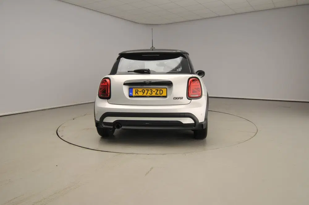 Mini Cooper Cooper Camden Go Edition uit 2022, foto 3