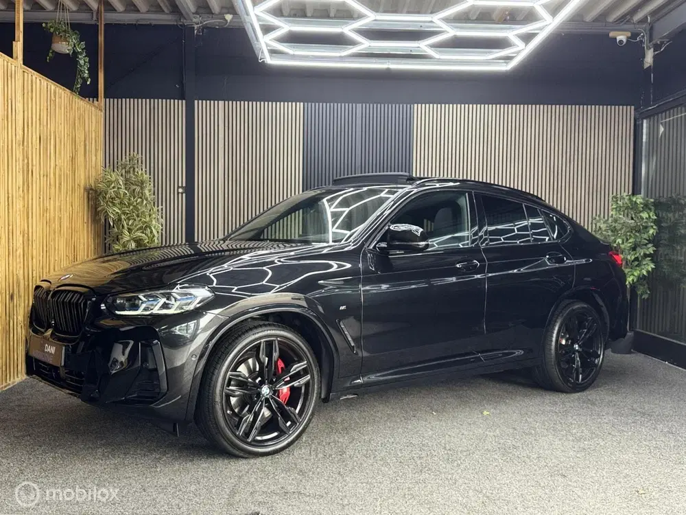 BMW X4 M40i High Executive uit 2024, foto 2