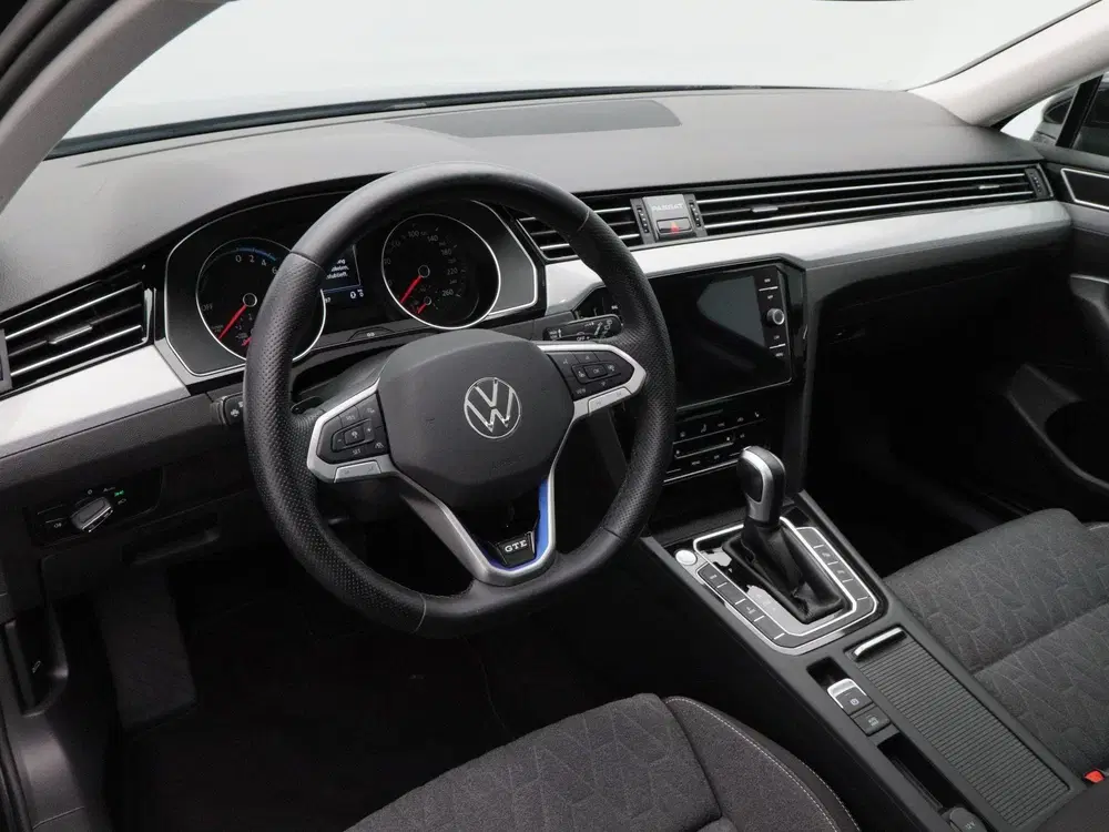Volkswagen Passat 1.4 TSi 218 Pk PHEV GTE Business uit 2022, foto 4