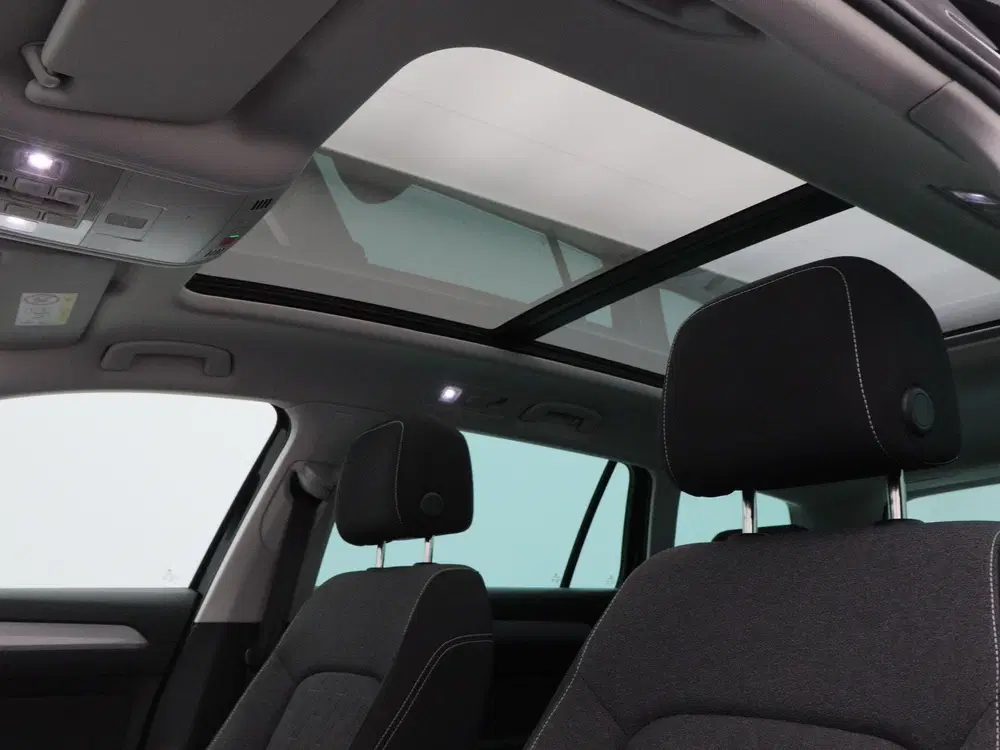 Volkswagen Passat 1.4 TSi 218 Pk PHEV GTE Business uit 2022, foto 6