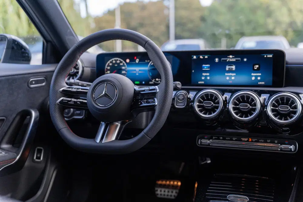 Mercedes-Benz A-Klasse 250e Business Solution AMG uit 2025, foto 5