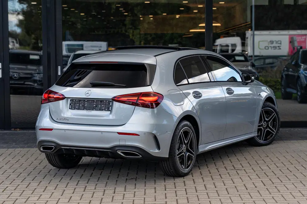 Mercedes-Benz A-Klasse 250e Business Solution AMG uit 2025, foto 8