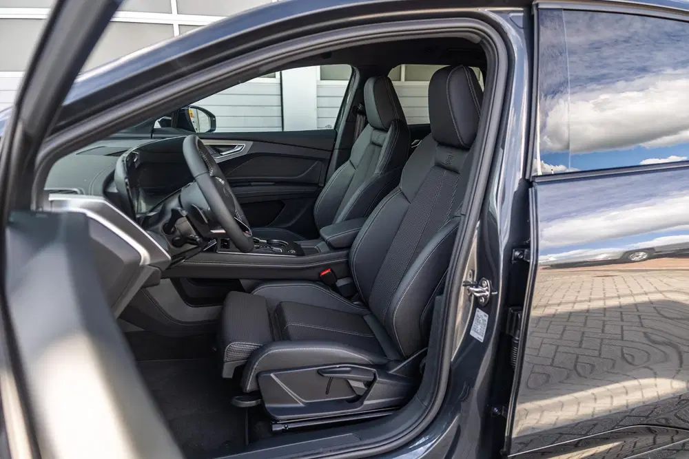 Audi Q4 e-tron 286pk S edition performance 82 kWh uit 2026, foto 4