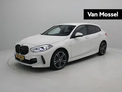 BMW 1-serie 120i Executive Edition uit 2023