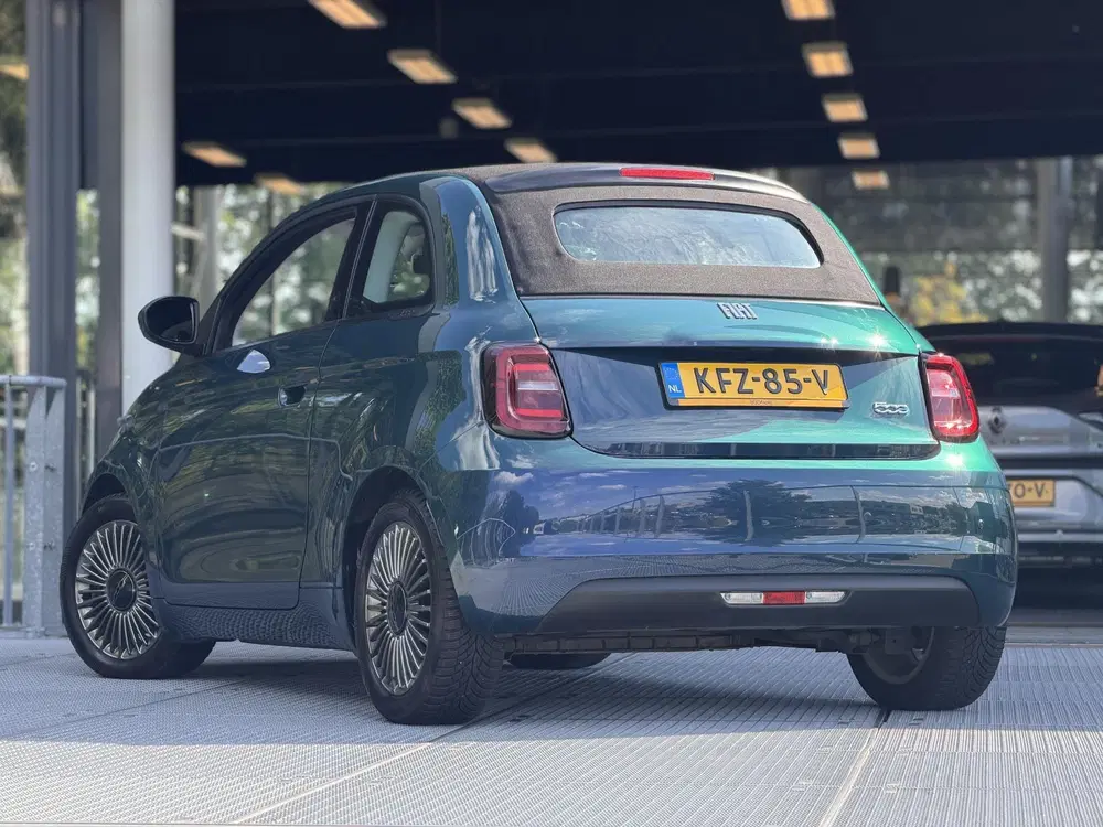 Fiat 500C Icon 42 kWh 118PK SOH 93 uit 2022, foto 6