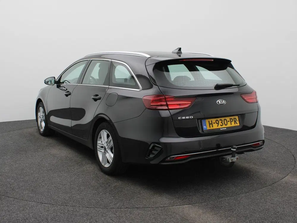Kia Ceed 1.0 T-GDi DynamicLine uit 2020, foto 2