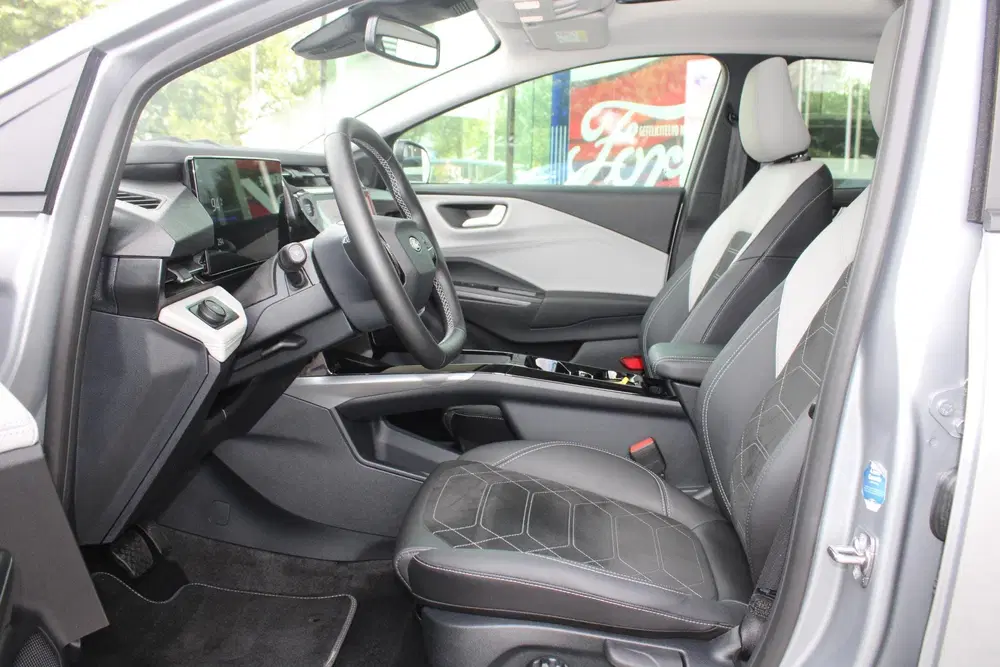 Ford Puma Gen-E Premium 44 kWh Winter Pack uit 2026, foto 7