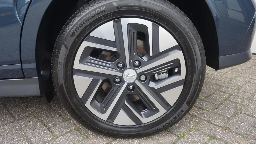 Hyundai KONA EV Fashion 64 kWh SOH 99% uit 2023, foto 10