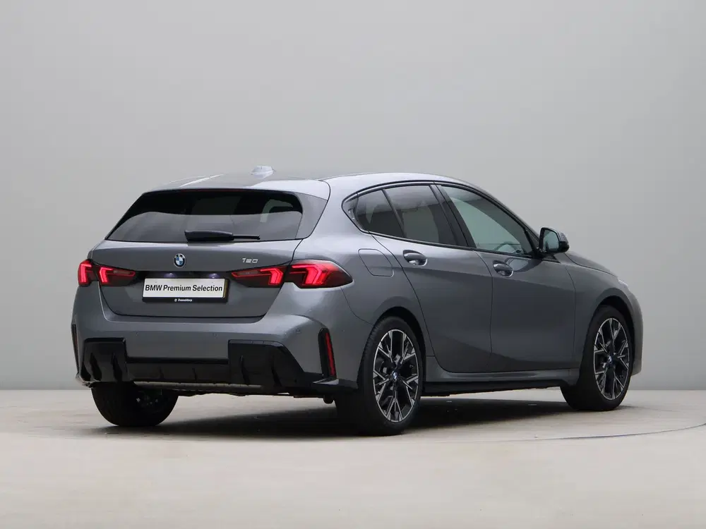 BMW 1-serie 120 M Sport Design Edition uit 2026, foto 9