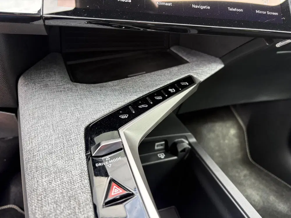 Peugeot 5008 1.2 Hybrid 145 GT 7p uit 2025, foto 13